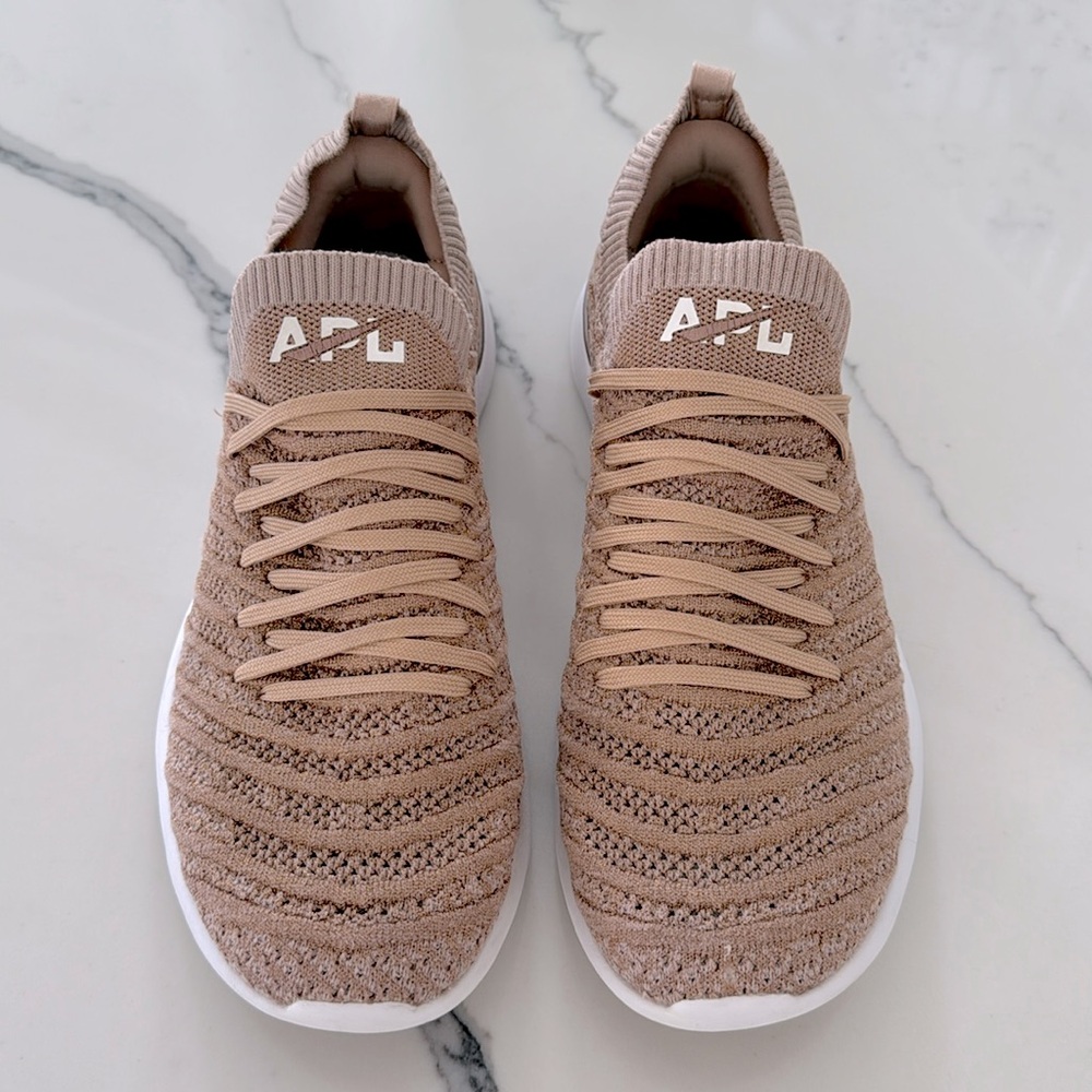 APL (ATHLETIC PROPULSION LABS) | TechLoom Wave Sneaker - Rose Gold | Size: 9
